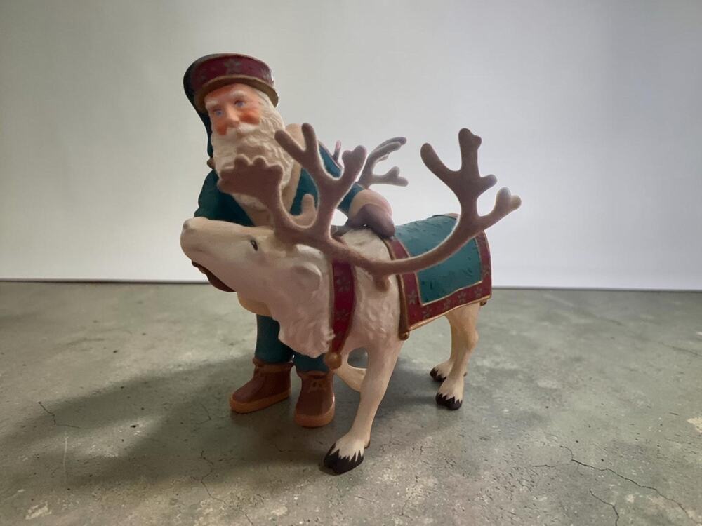 Hallmark Keepsake "Santa's Deer Friend" Christmas Ornament From 1998 Teal Green